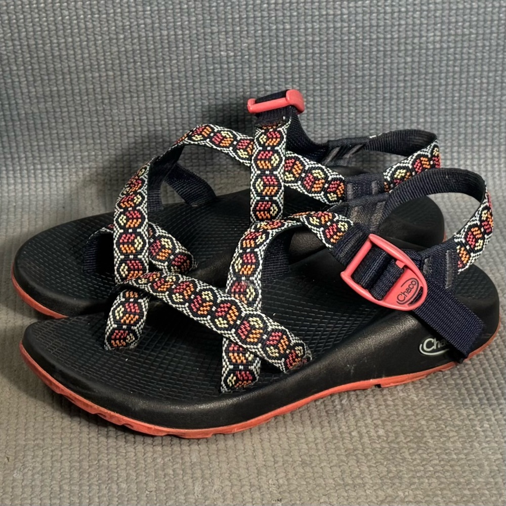 CHACO Women's Z/2 Classic Sandals Navy Pink Geometric Print Size 7‎